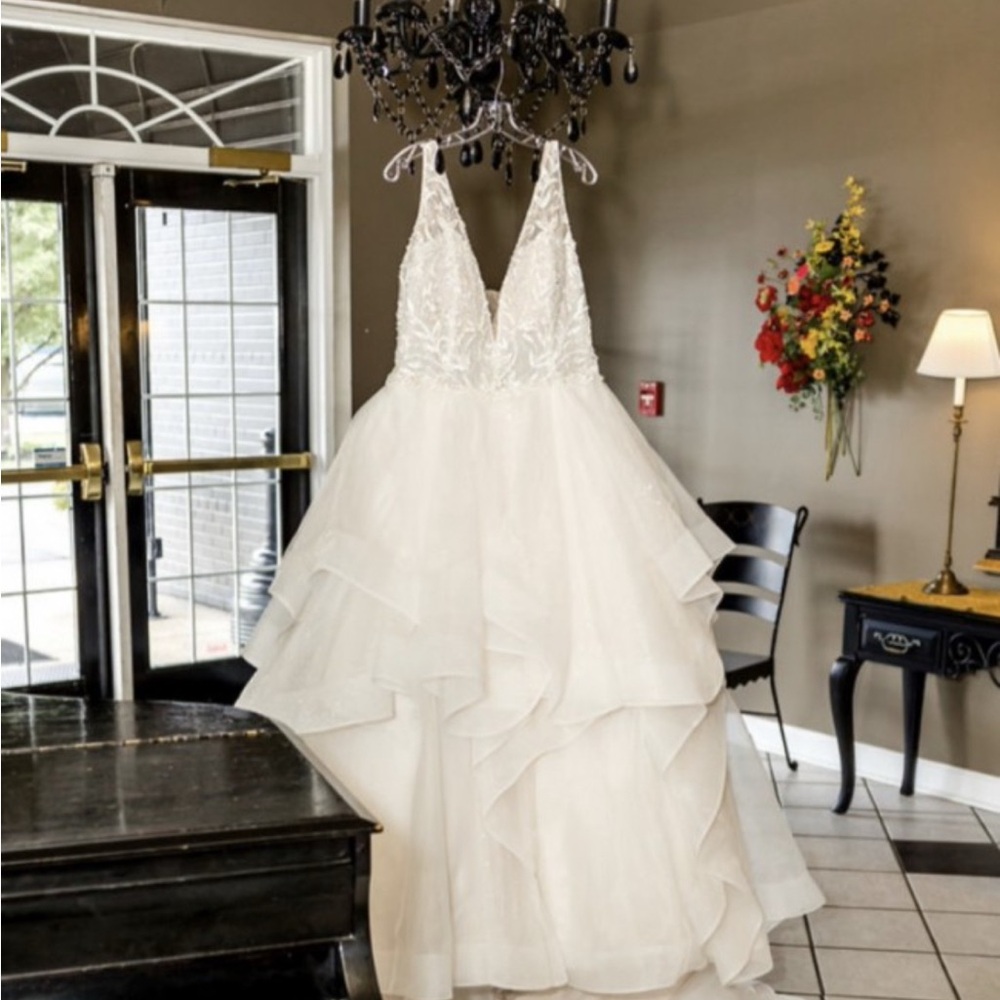 Chic Ivory Bridal Gown with Lace Details